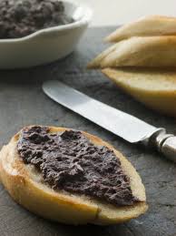 Pane con olio e peperoncino